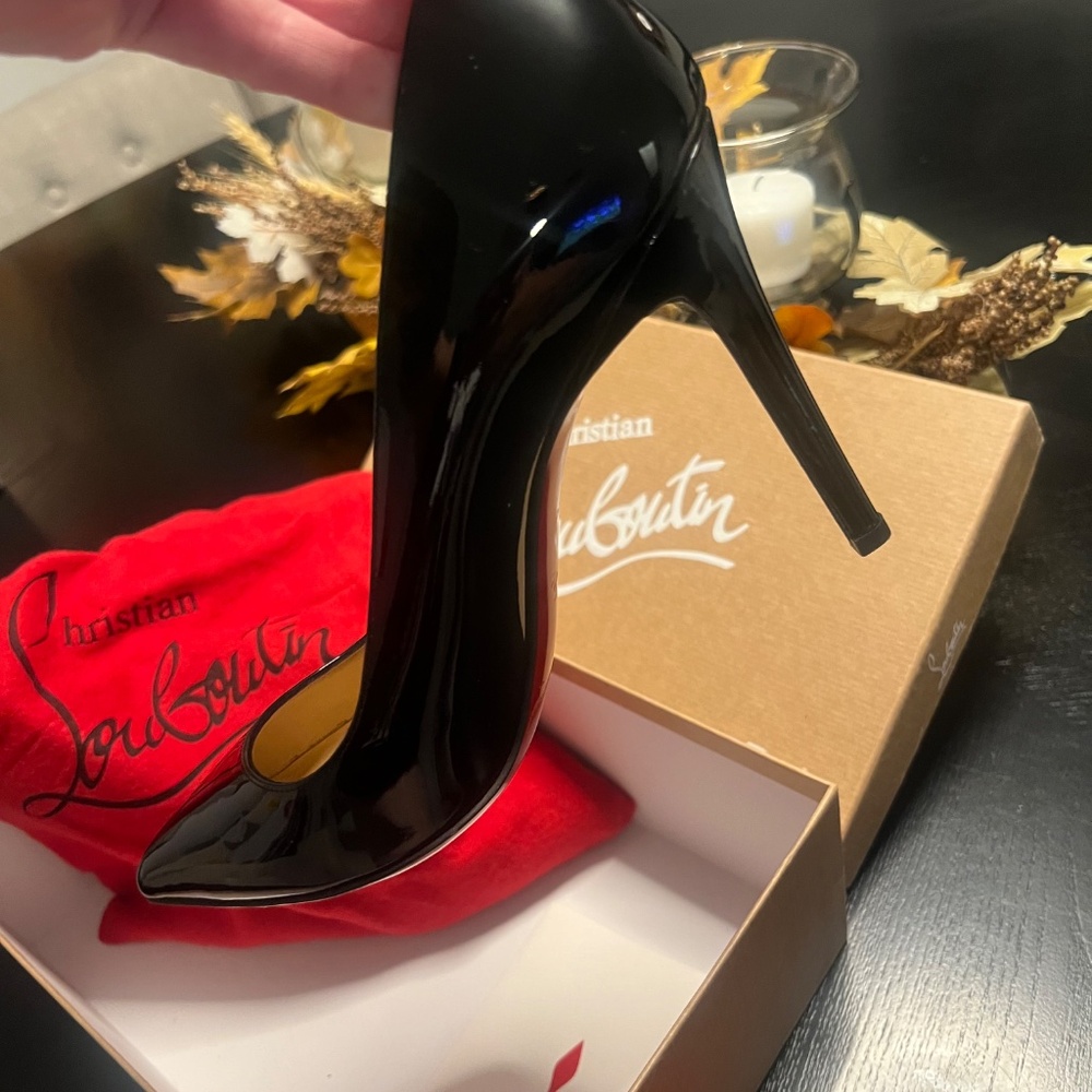 CHRISTIAN LOUBOUTIN -PIGALLE 100 PATENT - Picture 5 of 9